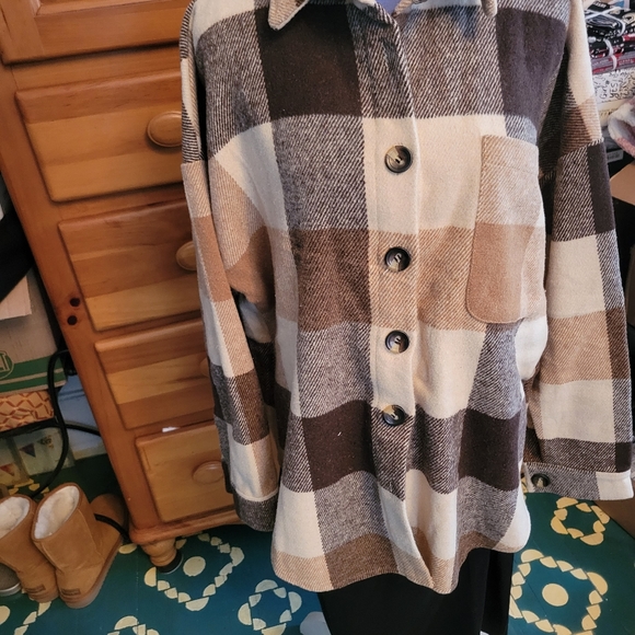 Womens Shacket - Picture 1 of 10